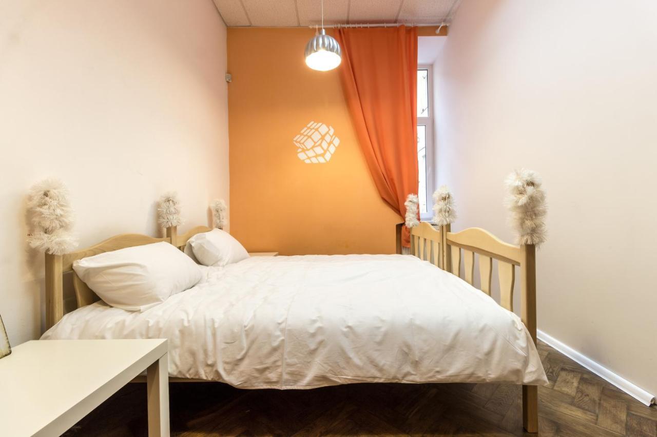 Hostel Best Time Lviv Buitenkant foto