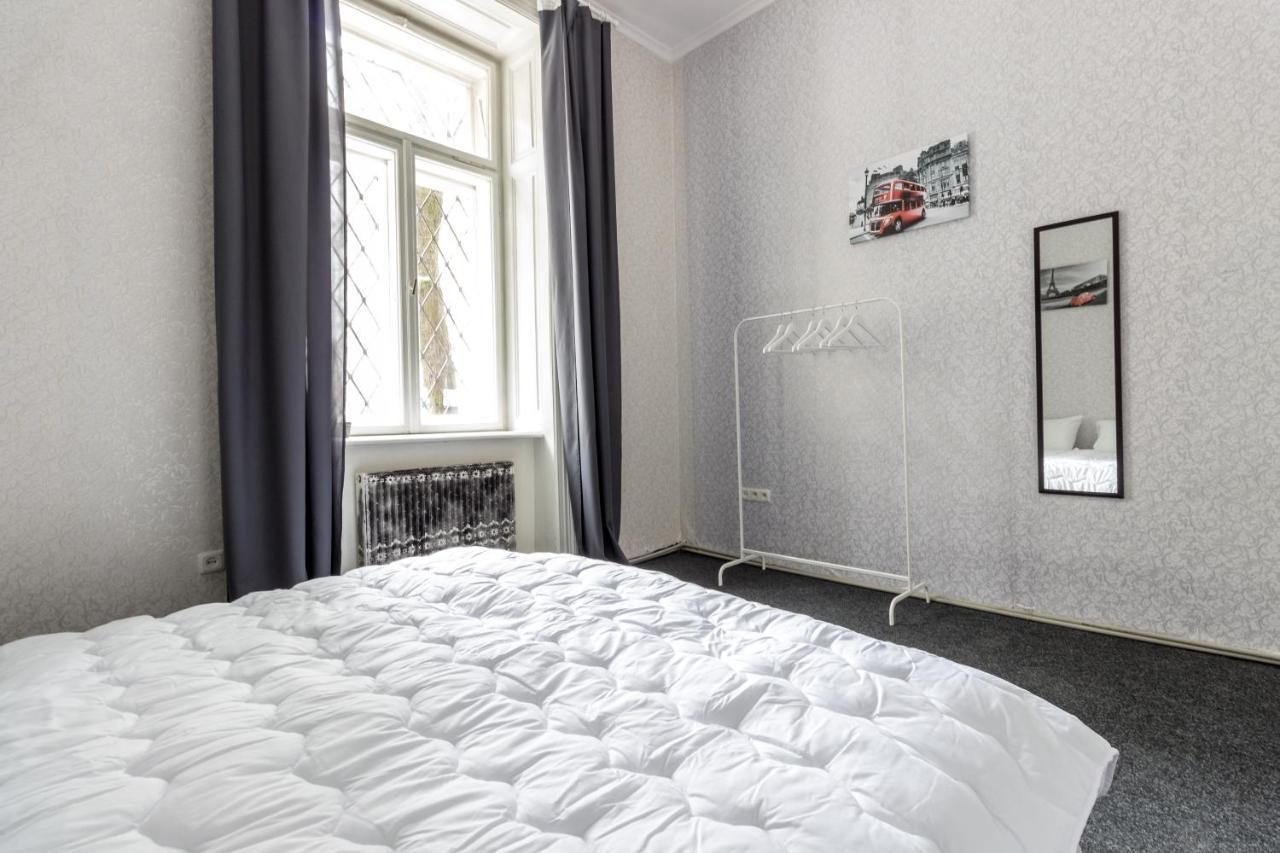 Hostel Best Time Lviv Buitenkant foto