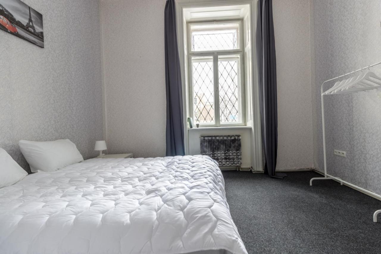 Hostel Best Time Lviv Buitenkant foto